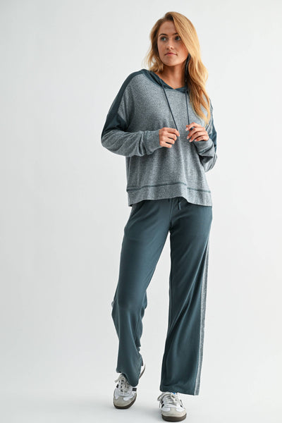 Cozy Contrast Brushed Hacci Lounge Set: MIDNIGHT NAVY