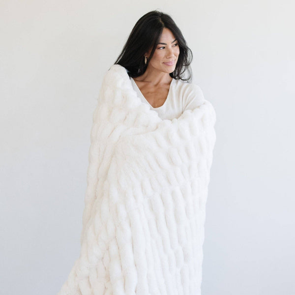 DOUBLE RUCHED FAUX FUR XL THROW BLANKETS: Flax - Lulu Bella Boutique