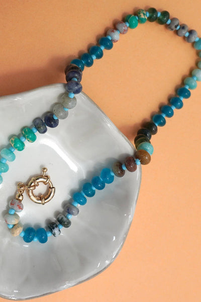 NATURAL STONE CHARM  SPRING CLASP BEADED NECKLACE: B