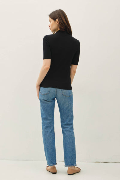 SHORT SLEEVE MOCKNECK KNIT TOP : Black