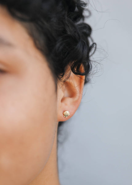 Seashell - Gold Earrings - Lulu Bella Boutique