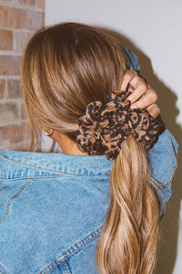 Chunky Cheetah Jumbo Scrunchie