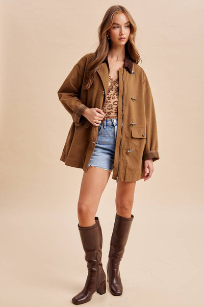 METAL CLASP UTILITY BARN JACKET: UTILITY OLIVE