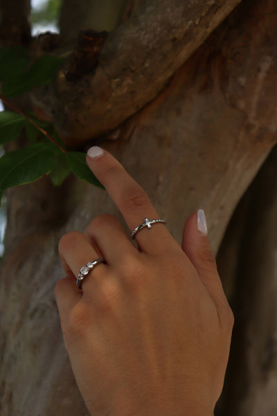 Stainless Steel Beaded Stackable Cross Ring: Gold / 8