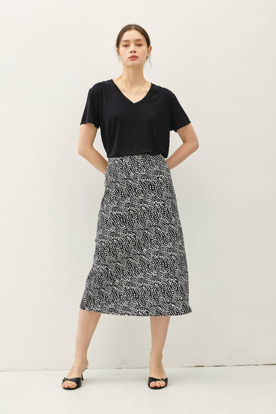 PRINT MIDI SKIRT WITH ELASTIC WAISTBAND: Black - Lulu Bella Boutique