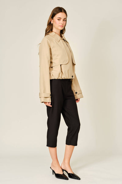 SLIM LEG WOVEN CAPRI PANTS: BLACK