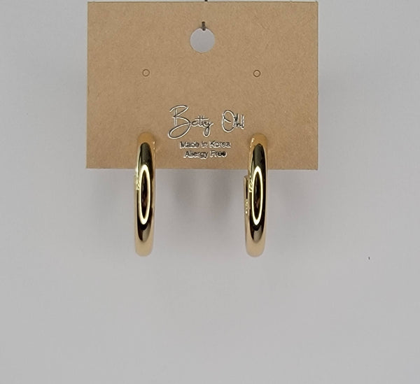 HOOP EARRINGS.: GOLD - Lulu Bella Boutique