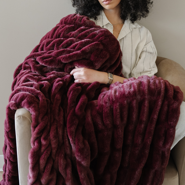 DOUBLE RUCHED FAUX FUR XL THROW BLANKETS: Woodrose