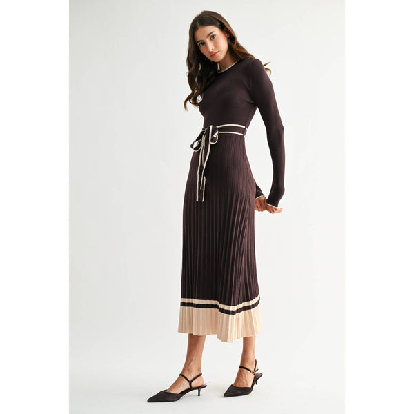 ELEGANT RIBBED MIDI SWEATER DRESS WITH BELT: BROWN