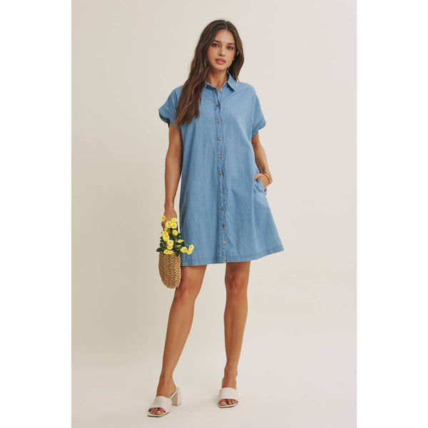 COFFEE RUN WASHED DENIM MINI SHIRT DRESS WITH SCALLOP DETAIL: LT. DENIM / S - Lulu Bella Boutique