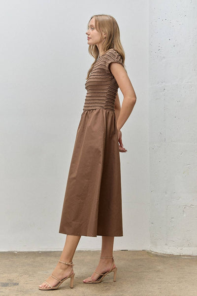 SHIRRED TOP MAXI DRESS: BROWN