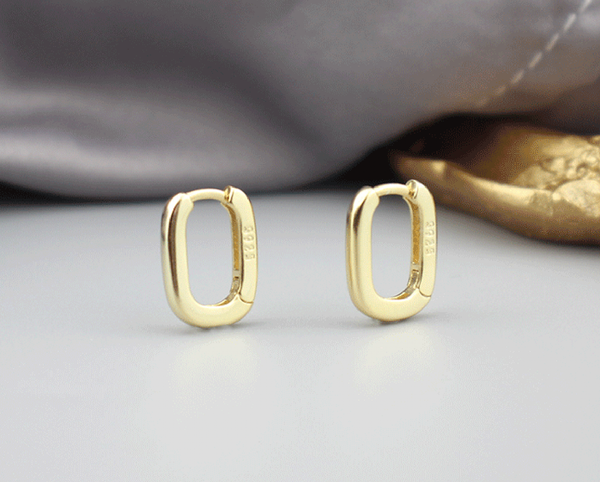 E079 gold hoop earrings, rectangular earrings, huggie hoops: Silver