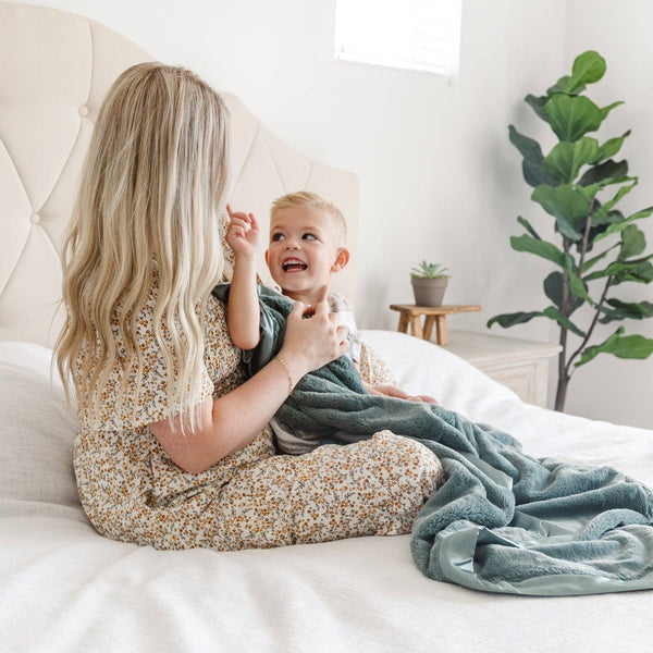 SATIN BORDER TODDLER BLANKETS: Cedar