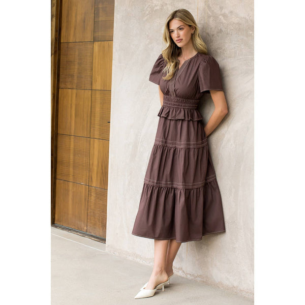 Short Sleeve V-Neck Tiered Midi Dress: BROWN