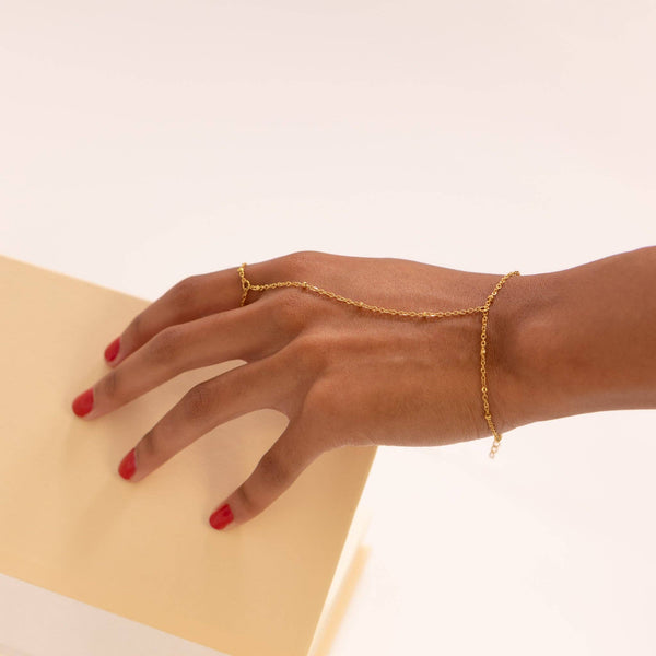 18K Gold PVD Stainless Steel Satellite Hand Chain: Gold
