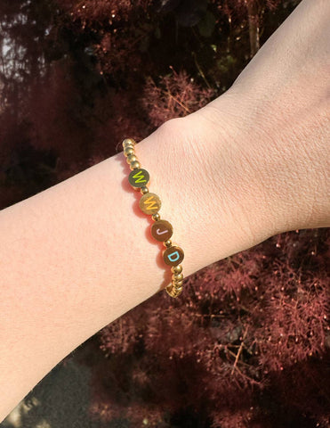 Gold WWJD Letter Bracelet: Medium