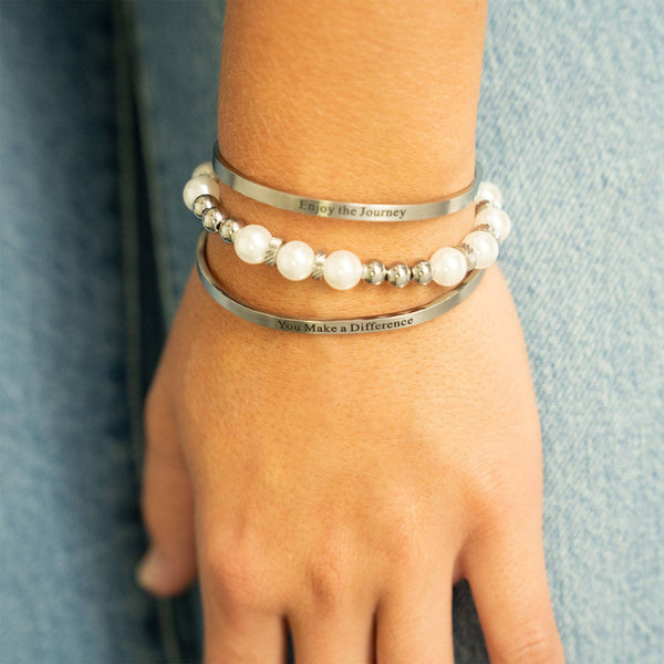18K Gold PVD 8mm Kiska Glass Pearl Stretch Bracelet: Gold