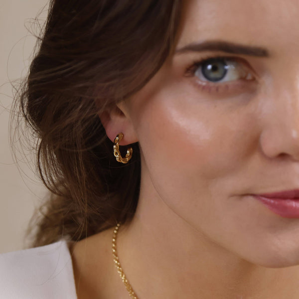 18k Gold Filled Chain C-Hoop Earrings - Lulu Bella Boutique