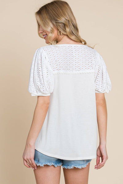 Plus Size Solid Casual Top With  Eyelet Detail: 2XL / Ivory