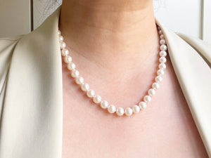 Single strand large white pearl necklace, pearl necklace