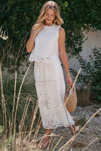 SLEEVELESS LACE TOP AND SKIRT SET WITH SCALLOPED HEM: OFF WHITE / S-M-L(2-2-2) - Lulu Bella Boutique