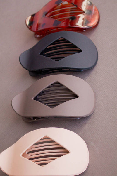 Diamond Cutout Claw Clip: Amber Tortoise - Lulu Bella Boutique