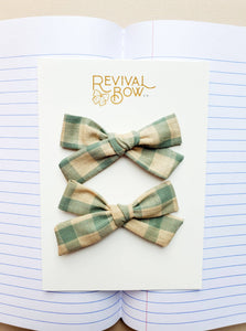 Pigtail Bow Set • Green Plaid