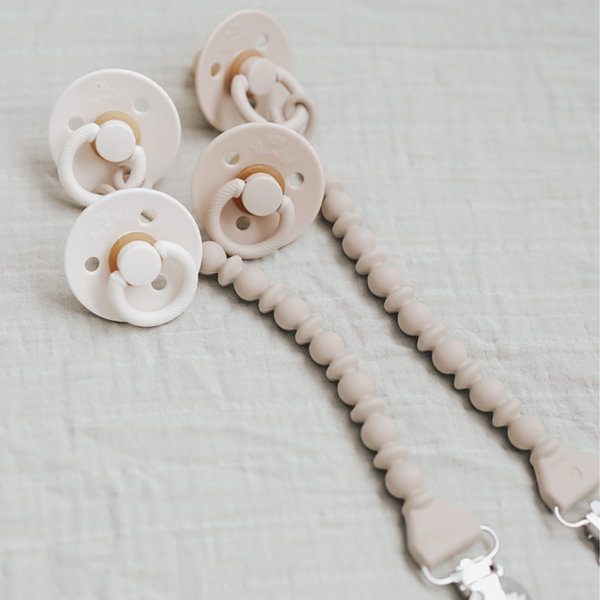 Itzy Soother™ Natural Rubber Paci Sets: Glow 0-6 M
