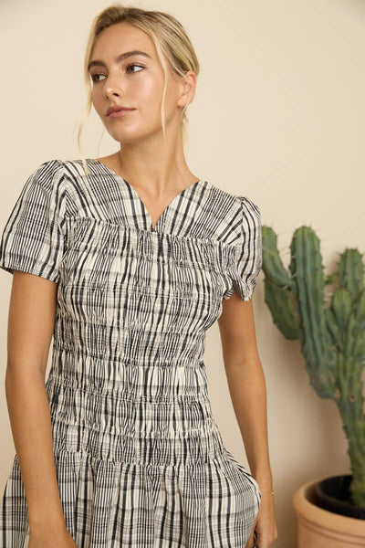 Black Multi Plaid Smocked Midi Dress: BLACK MULTI
