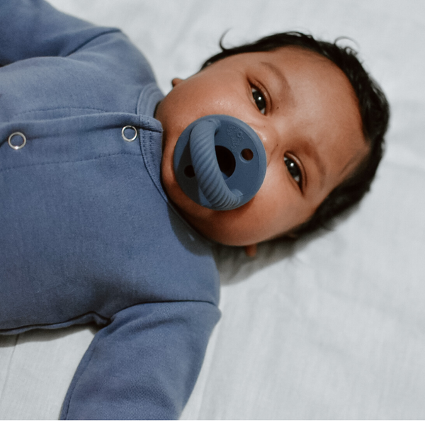 Sweetie Soother™ Pacifier Sets (2-pack): 6-18 M Pink Bows