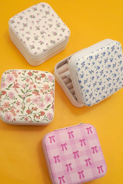 JEWELRY ORGANIZER TRAVEL BOX CASE: FLOWER C OFF WHITE