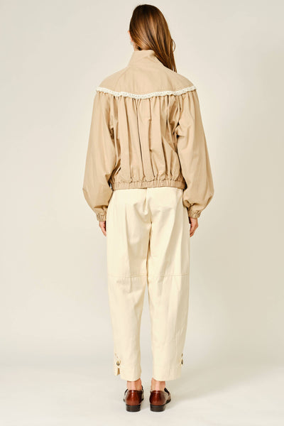LACE SHIRRING BOMBER JACKET: TAN