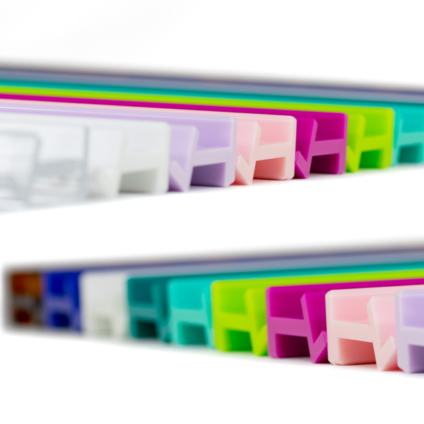 MAHJONG RACKS | Premium Acrylic | 4 Racks + 4 Pushers: Solid Magenta