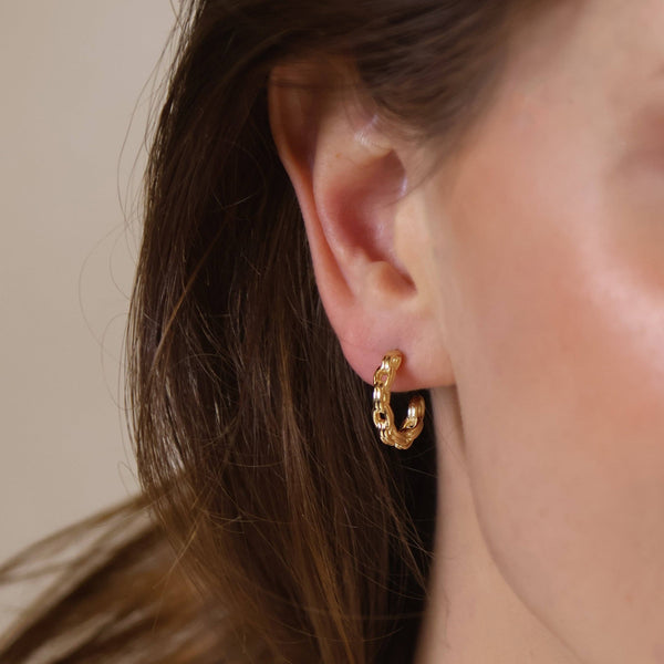 18k Gold Filled Chain C-Hoop Earrings - Lulu Bella Boutique
