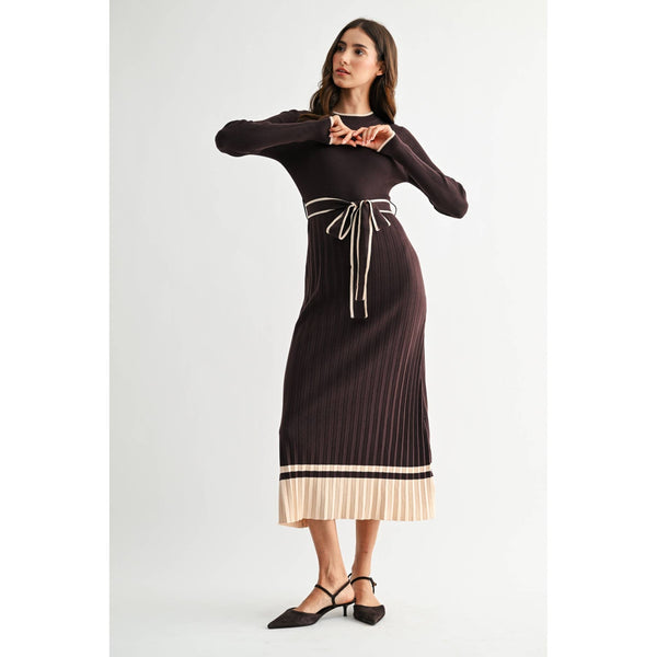 ELEGANT RIBBED MIDI SWEATER DRESS WITH BELT: BROWN