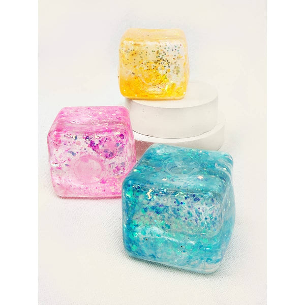 Viral Glitter Ice Cube Squishy Toy: MIX COLOR