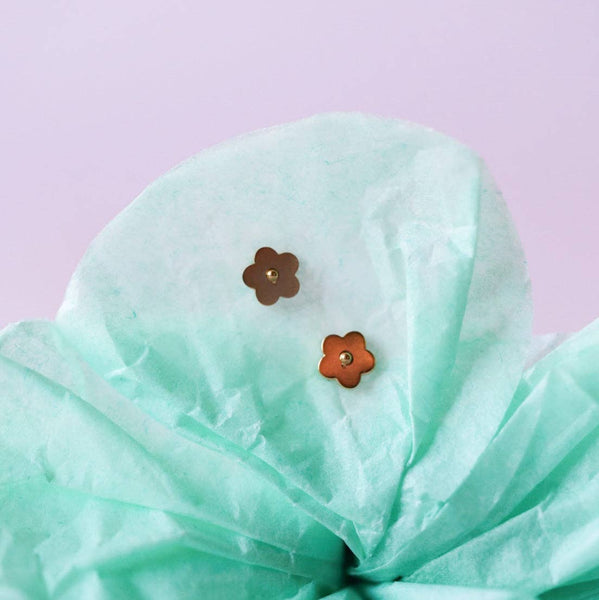 Tiny Classic Flower Earrings