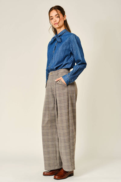 CLASSIC PLAID PLEATED PANTS: BROWN MULTI