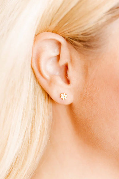 Screwback Stud Earrings - Alli White - Lulu Bella Boutique
