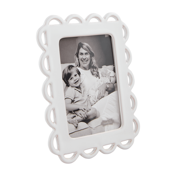 Small Ceramic Scallop Frame