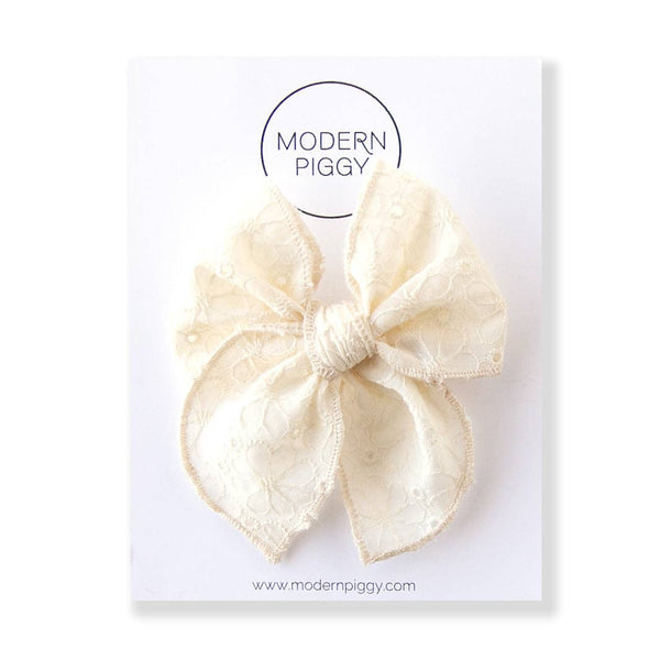 Powder Eyelet | Petite Party Bow: Alligator Clip