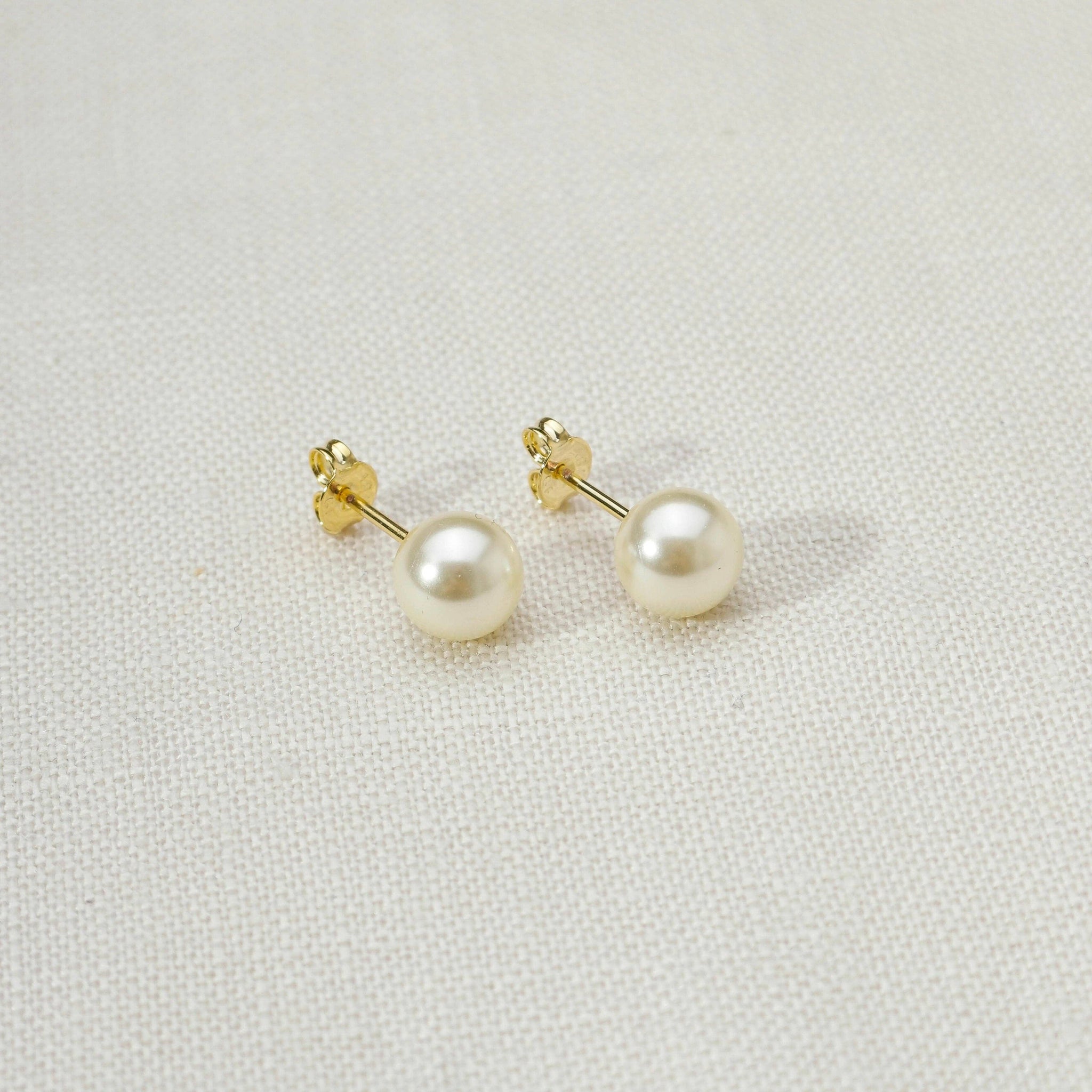 GoldFi - 18k Gold Filled  6 mm Classic Pearl Stud