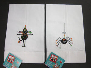 Peking Handicraft - Halloween Spider & Cat Hemstitched Guest Towel Set