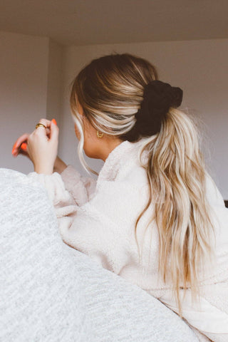 Shop ANDi - Obsidian Jumbo Scrunchie - Lulu Bella Boutique